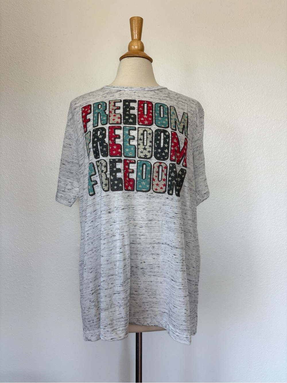 Freedom Light Great Graphic Short Sleeve T-Shirt